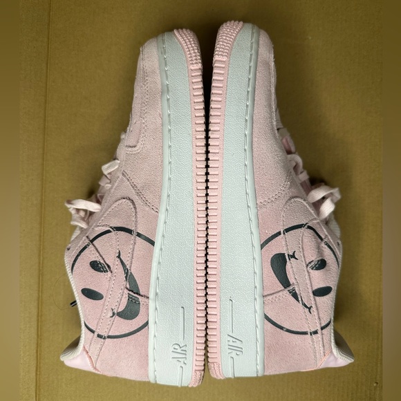 Nike “Have a Nike Day” Pink Smiley Face Air Force 1 Sneakers - Picture 8 of 9